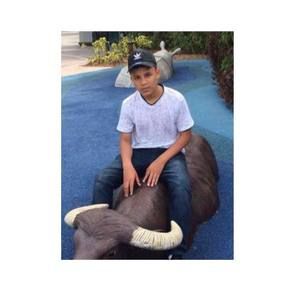 Meet your Posher, Cesar